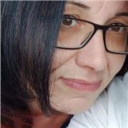 Docente di matematica impartisce lezioni di matematica per scuola elementare, scuola media e superiore